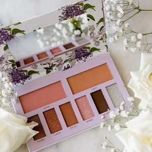 Sakura + Sage - Vegan Eyeshadow & Blush Palette Seraphine Botanicals